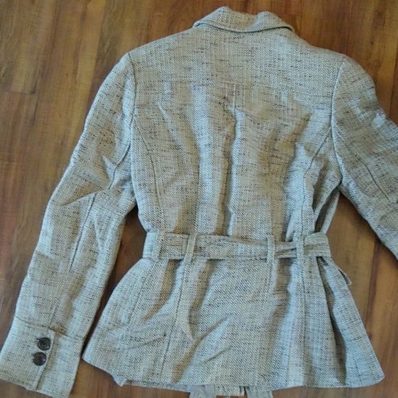 jacket - Picture 2 of 6